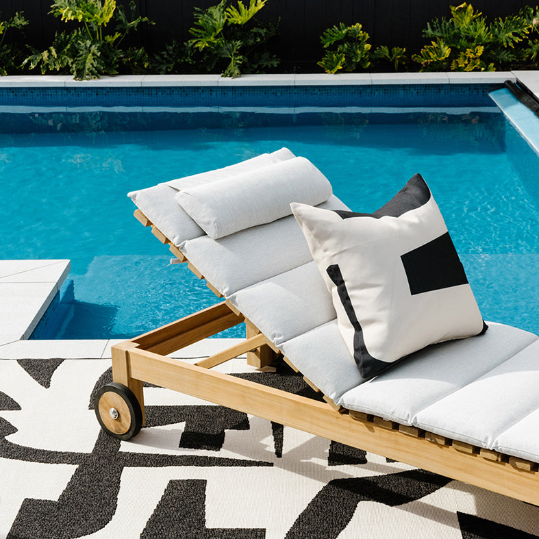 Meelan outdoor cushion 50cm black & natural