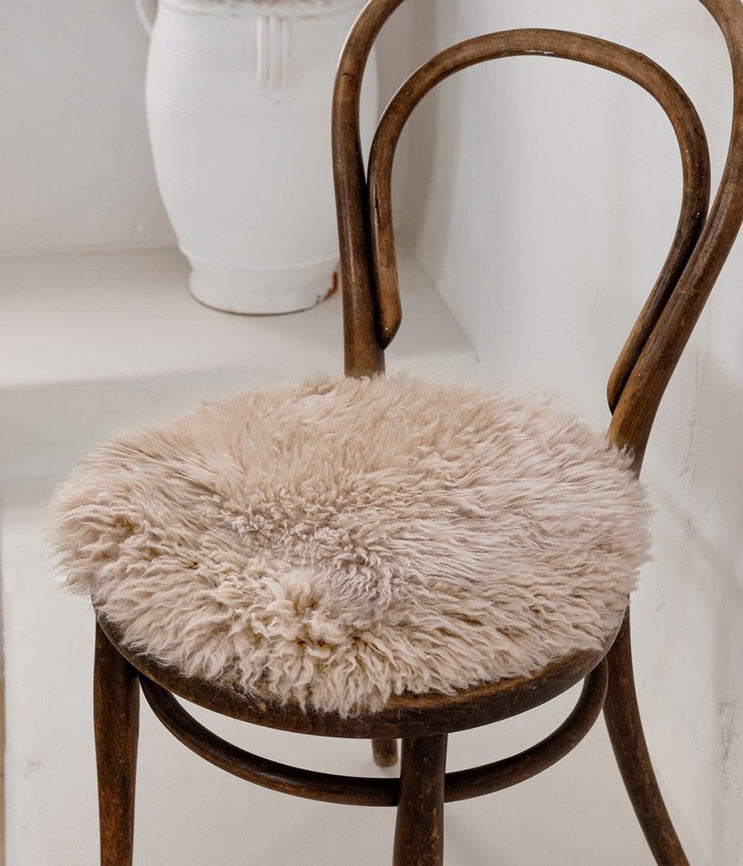Shaggy NZ wool seat cover round
