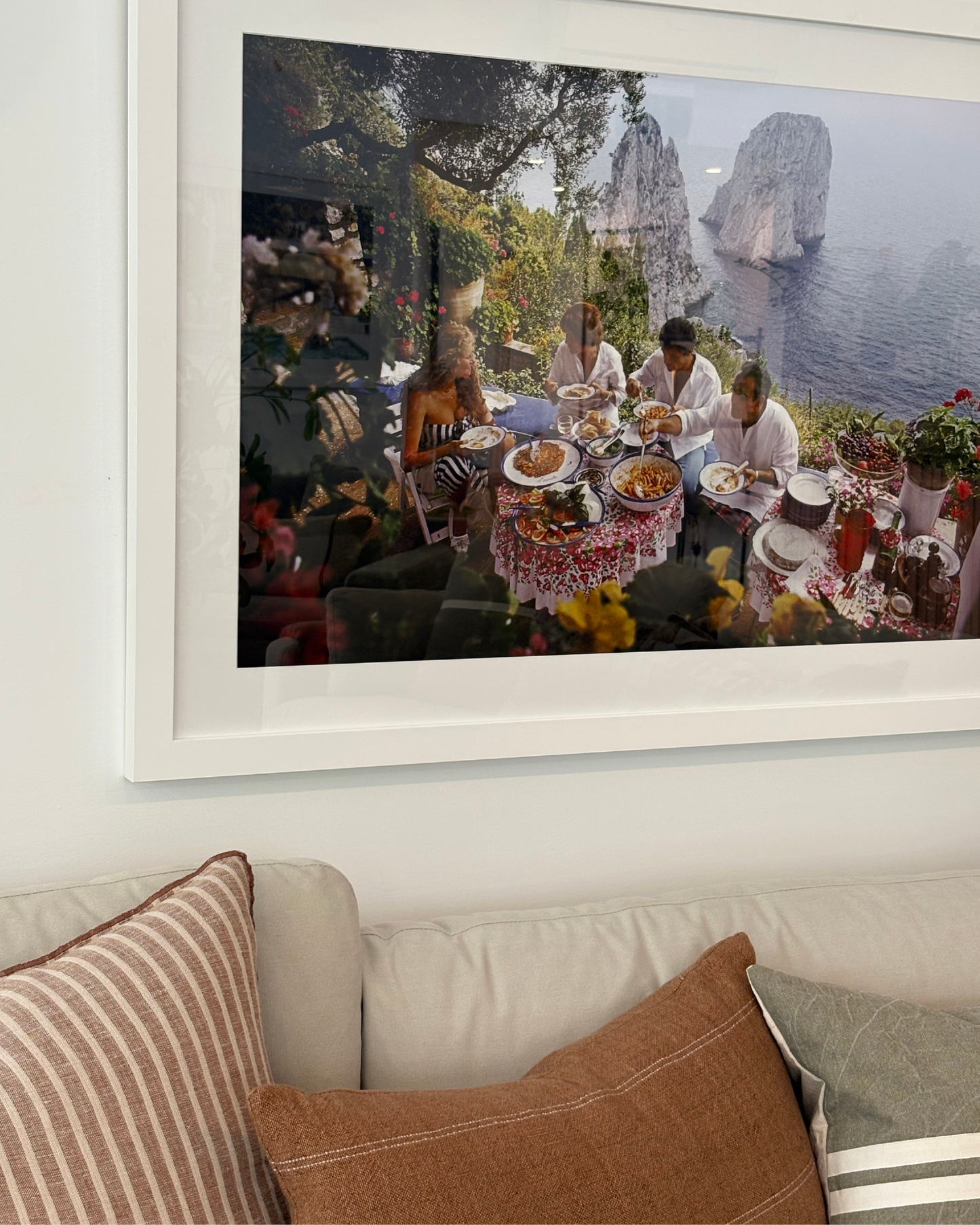 Slim Aarons 'Dining Al Fresco On Capri' photographic print