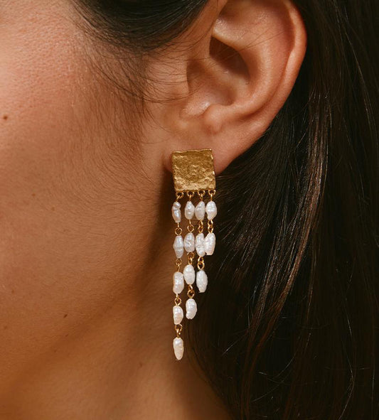 Agapée Sappho pearl earrings gold