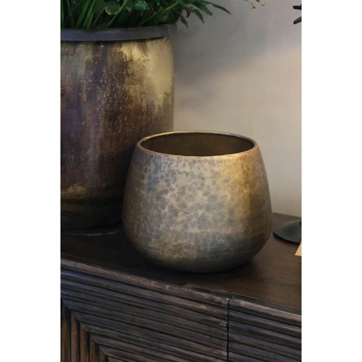 Antique brass look planter 26cm