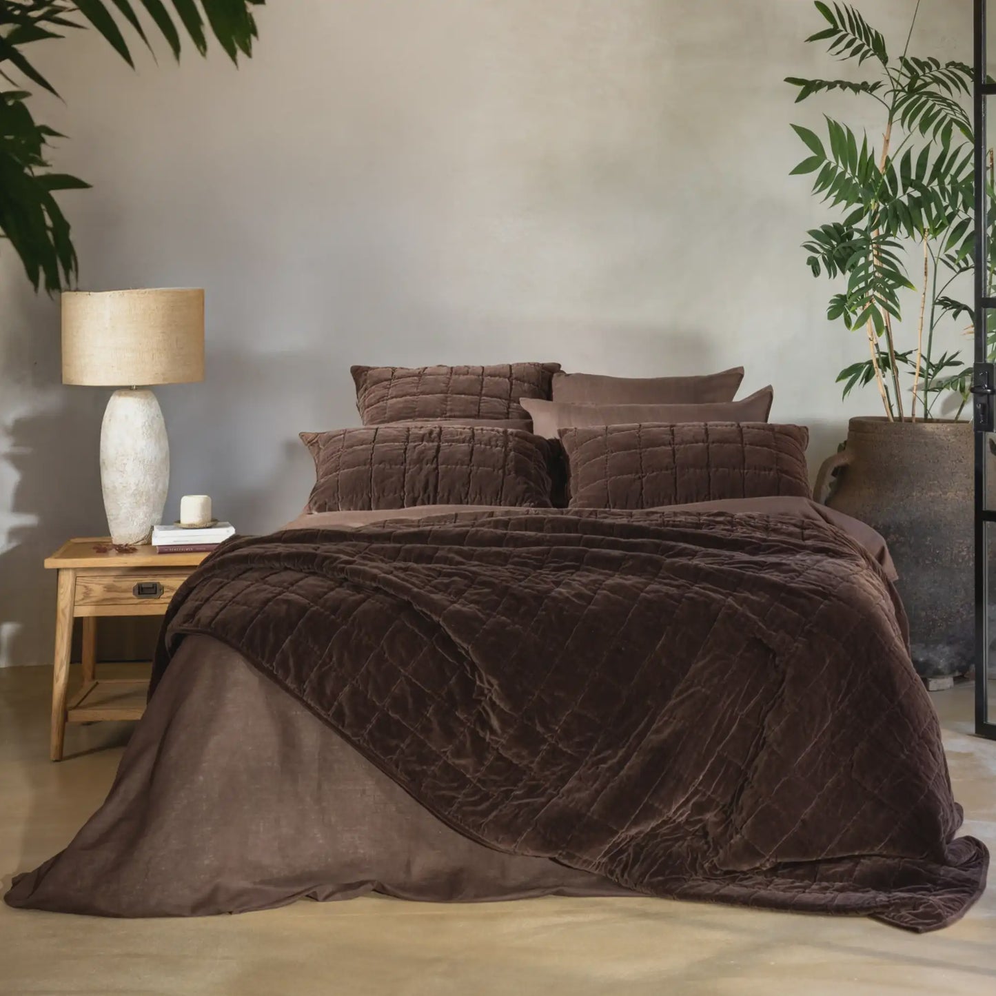 Large cotton velvet quilt chocolate