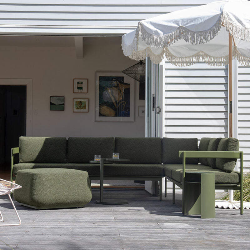 Benson outdoor corner lounging sofa