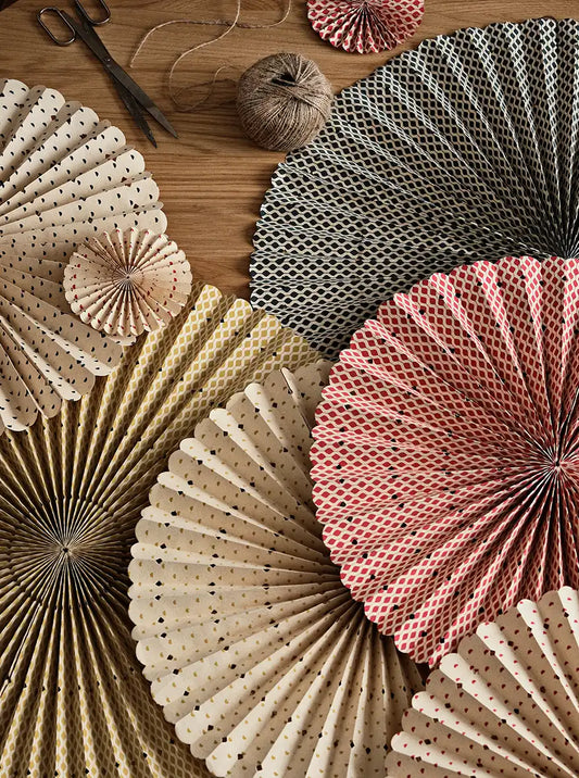 Broste hanging rosette deco 43cm gold