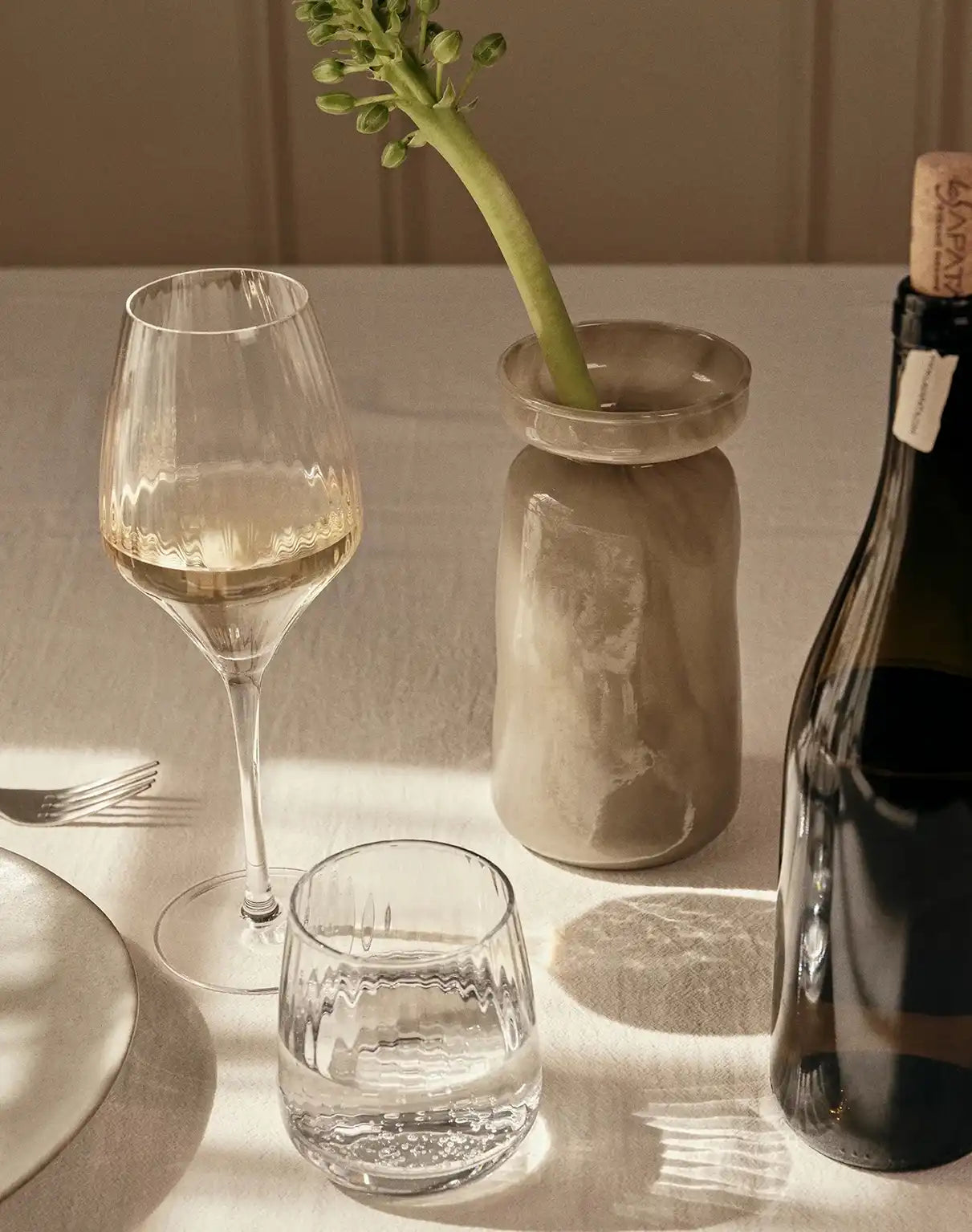 Broste solai mouth-blown vase 19cm pistachio
