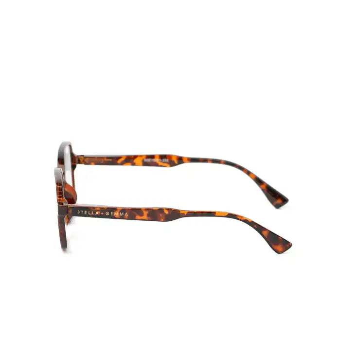 Cecily reading glasses tort