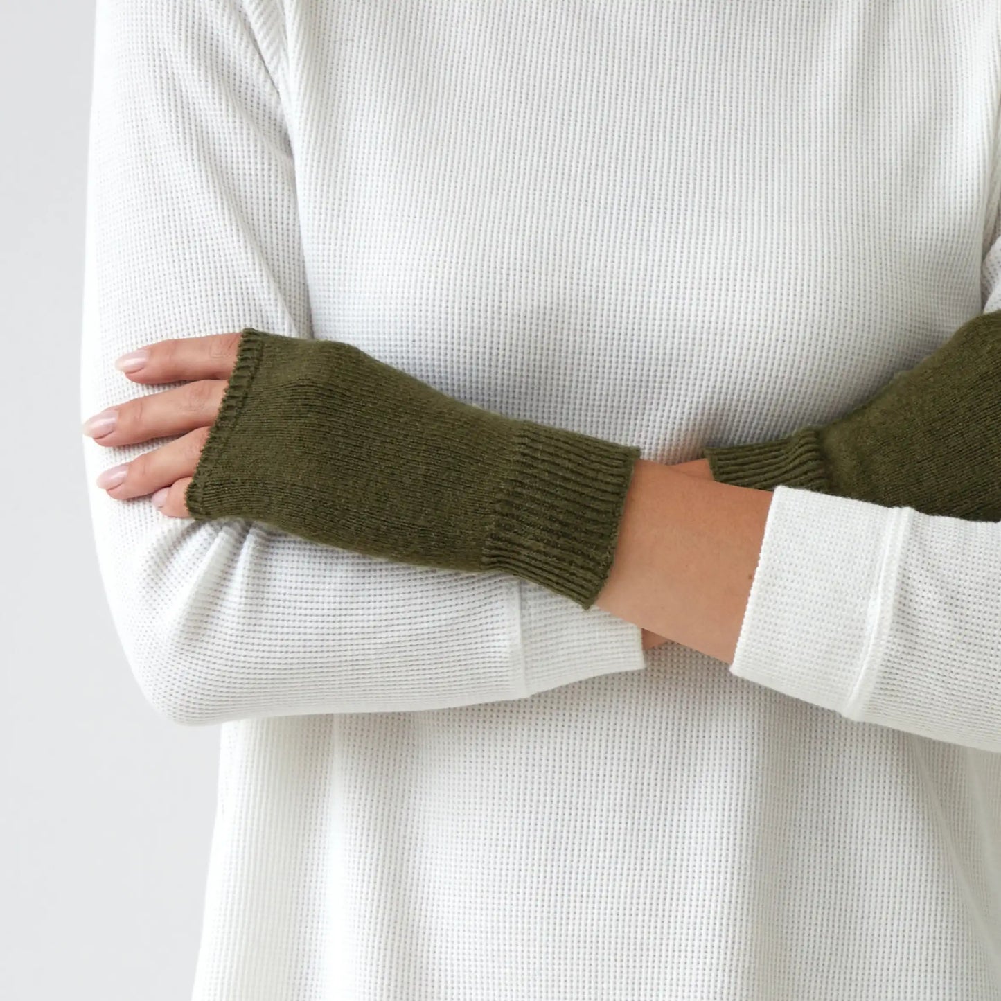 Cotton cashmere fingerless gloves olive