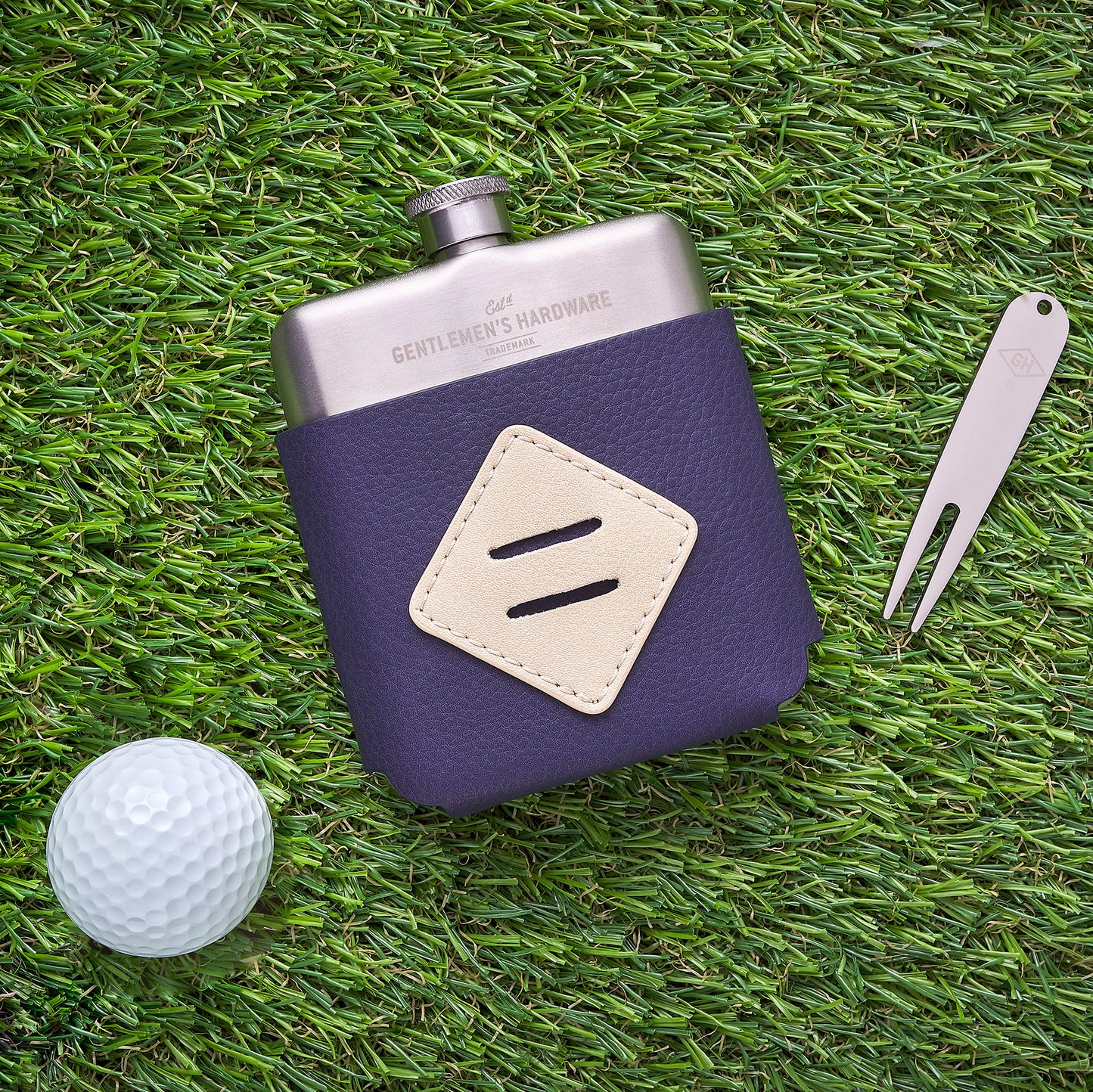 Golfers hip  flask & divot tool