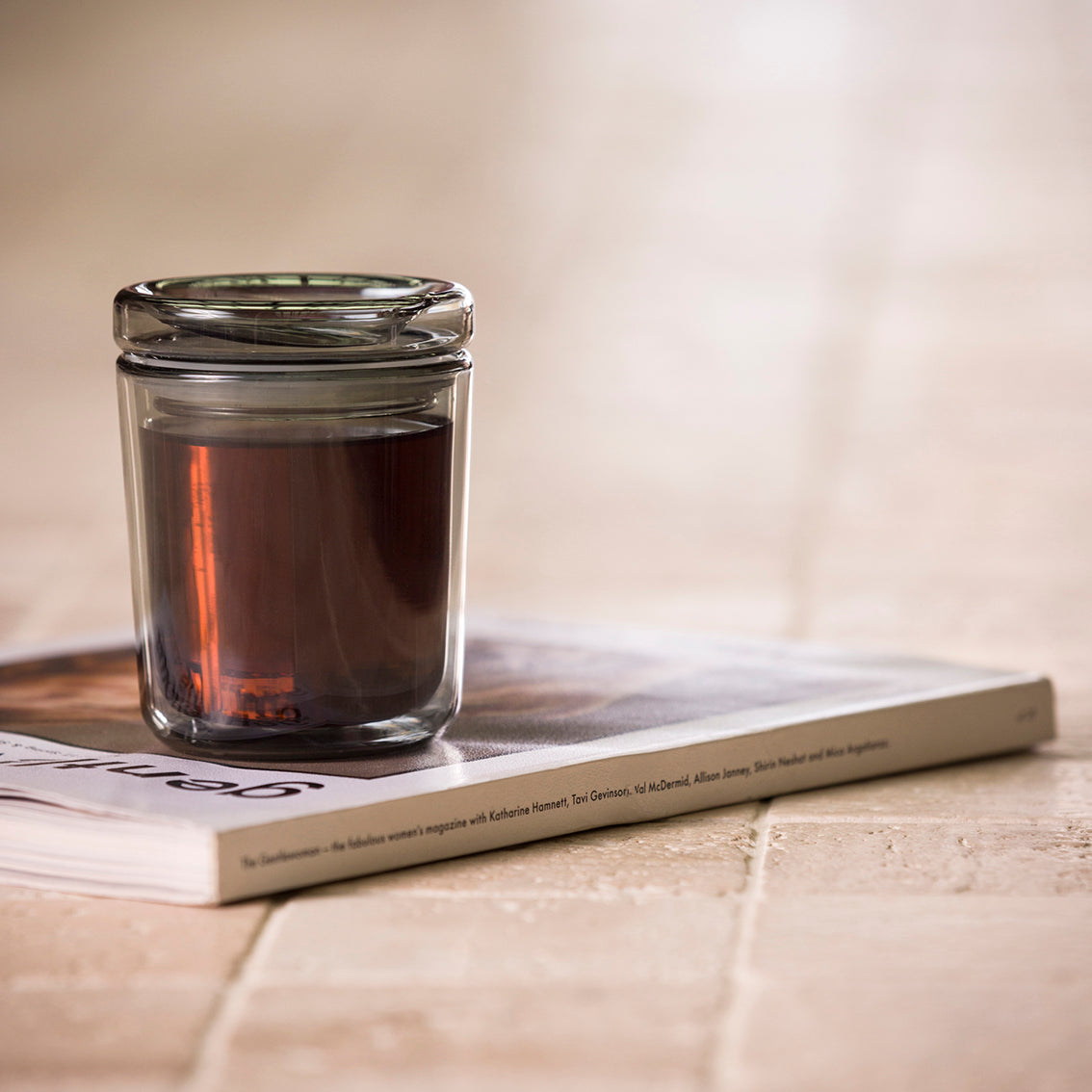 Glass travel cup charcoal