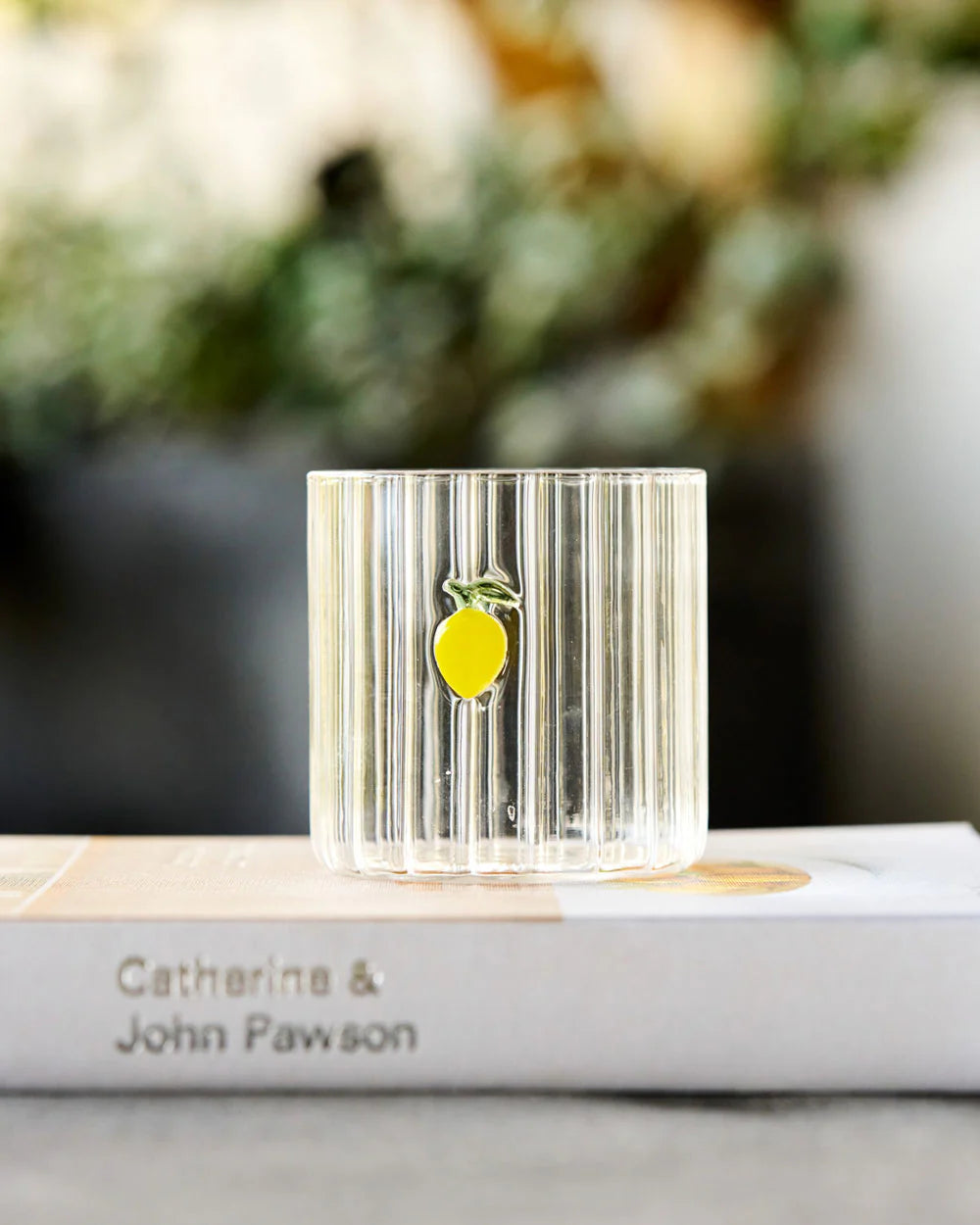 Glass tumbler with lemon motif 8cm