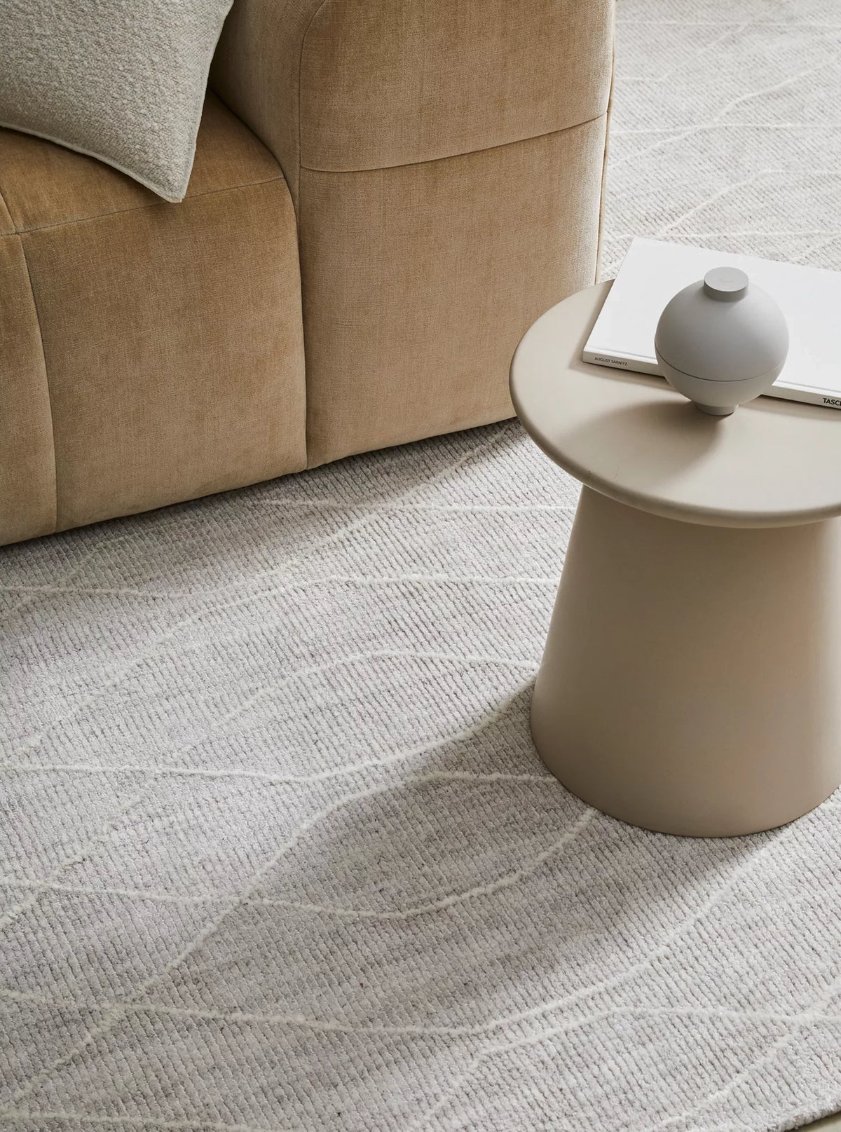 Katari wool blend rug moon 200 x 300cm