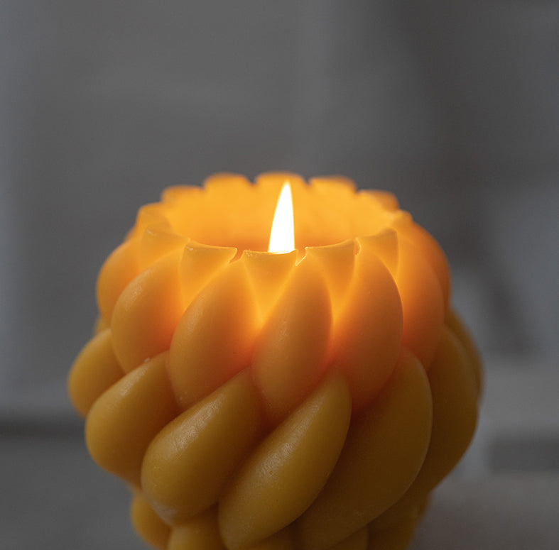 NZ made sculptural knot beeswax candle