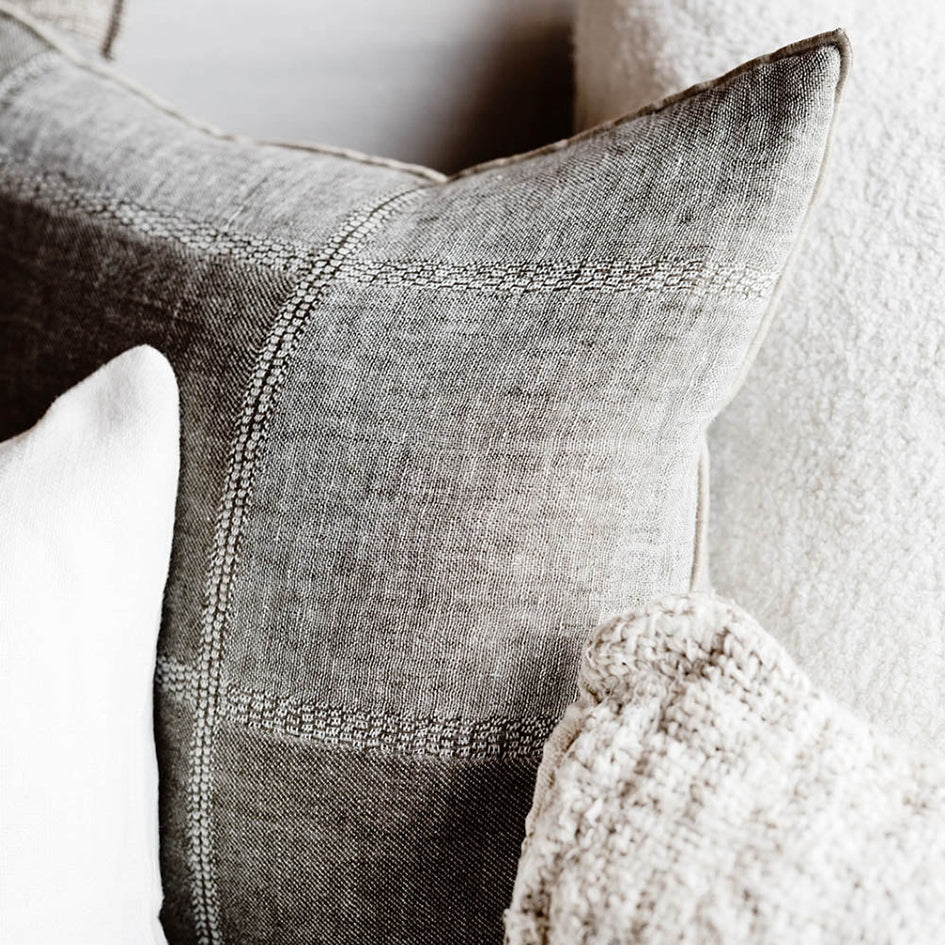 Kozo linen jacquard weave cushion cover khaki 50cm