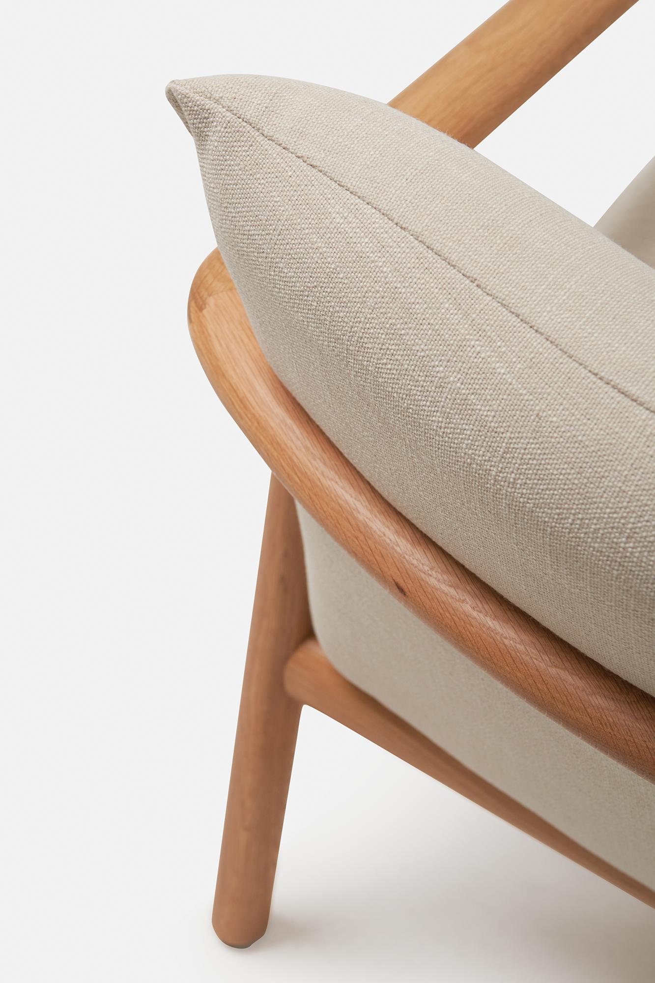 Label upholstered armchair beige
