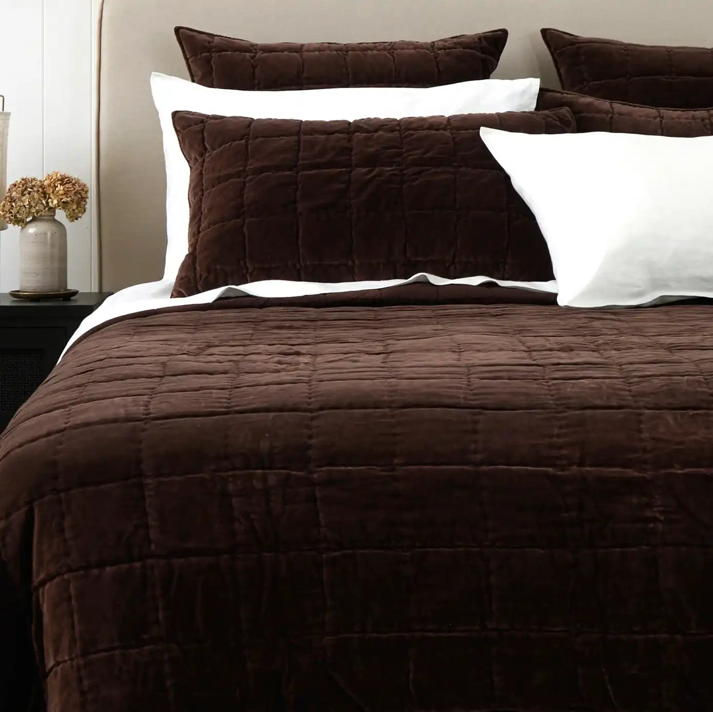Large cotton velvet quilt chocolate
