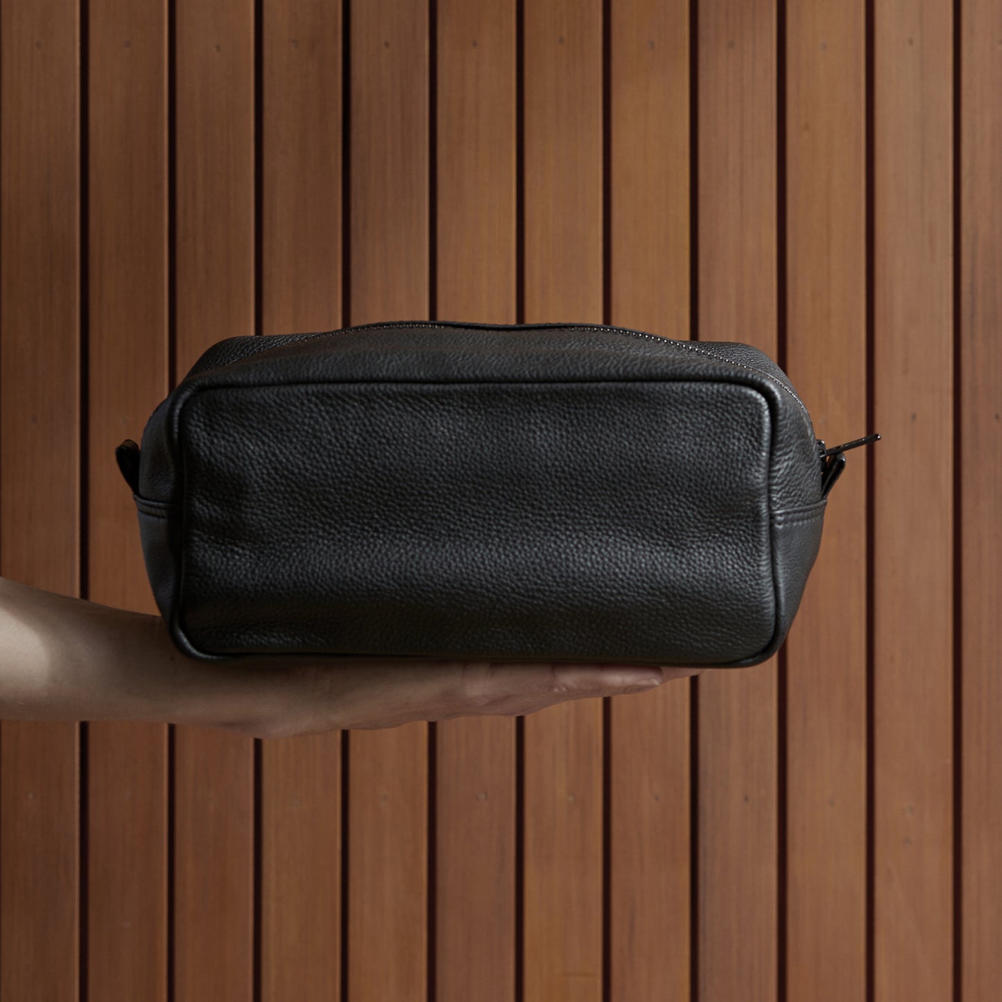 Brando leather wash bag