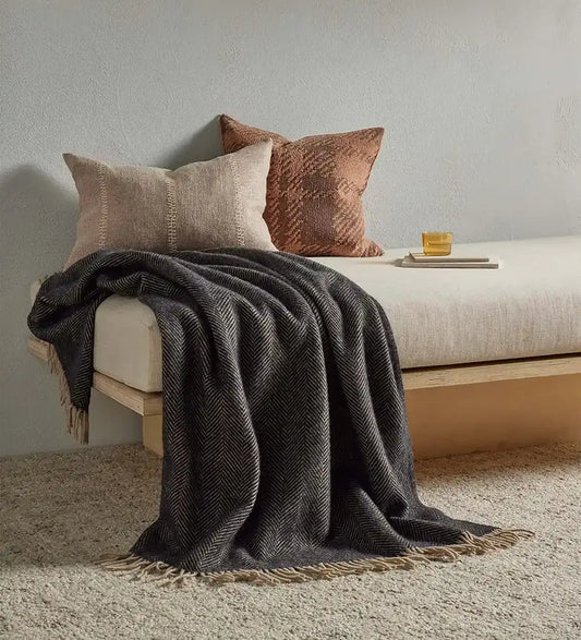 Lerwick Shetland wool blanket black 150x183cm