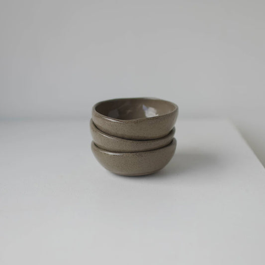 Lil ceramics olive bowl 10cm granite