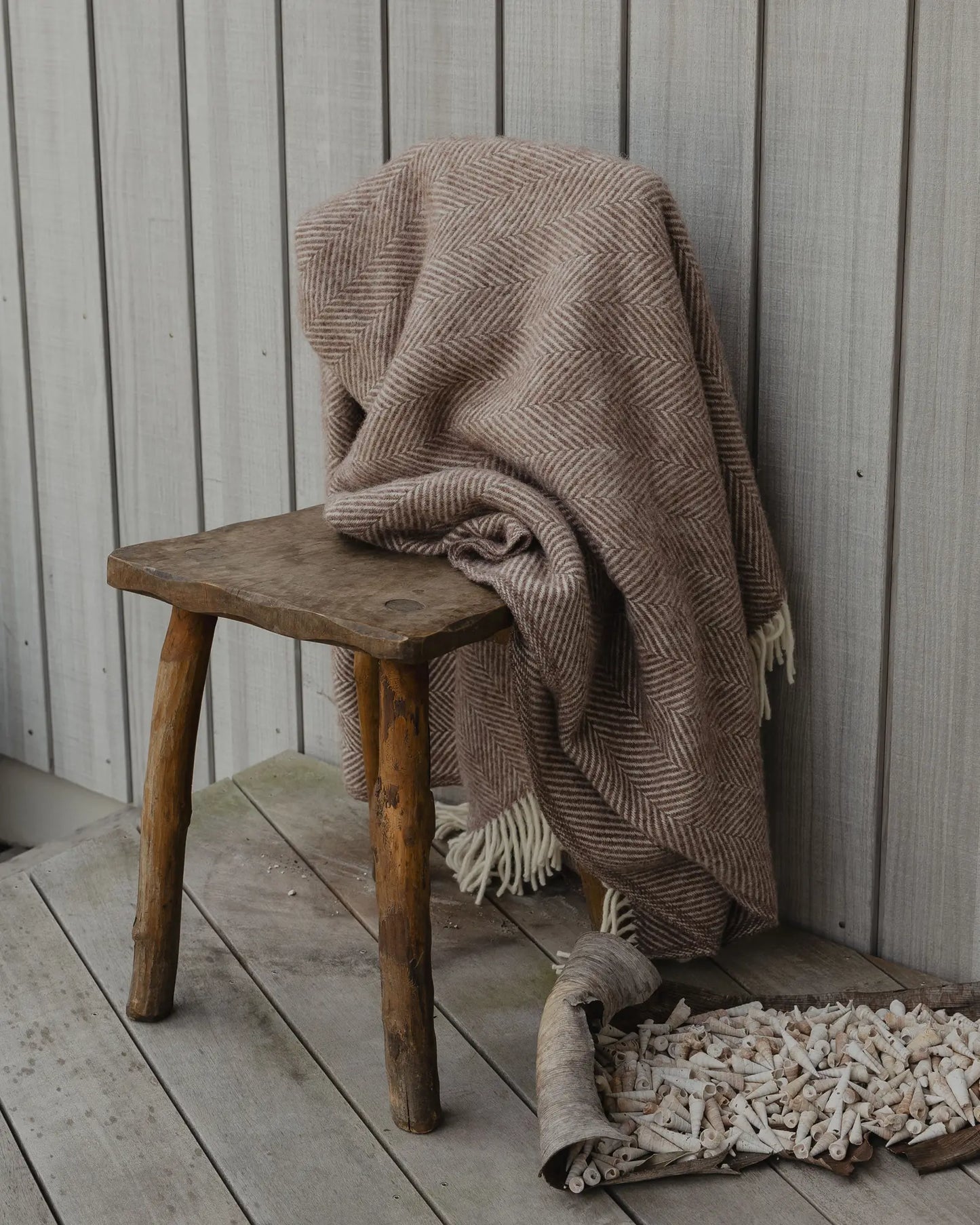 Magnus NZ lambswool herringbone blanket 150 x 183cm cocoa