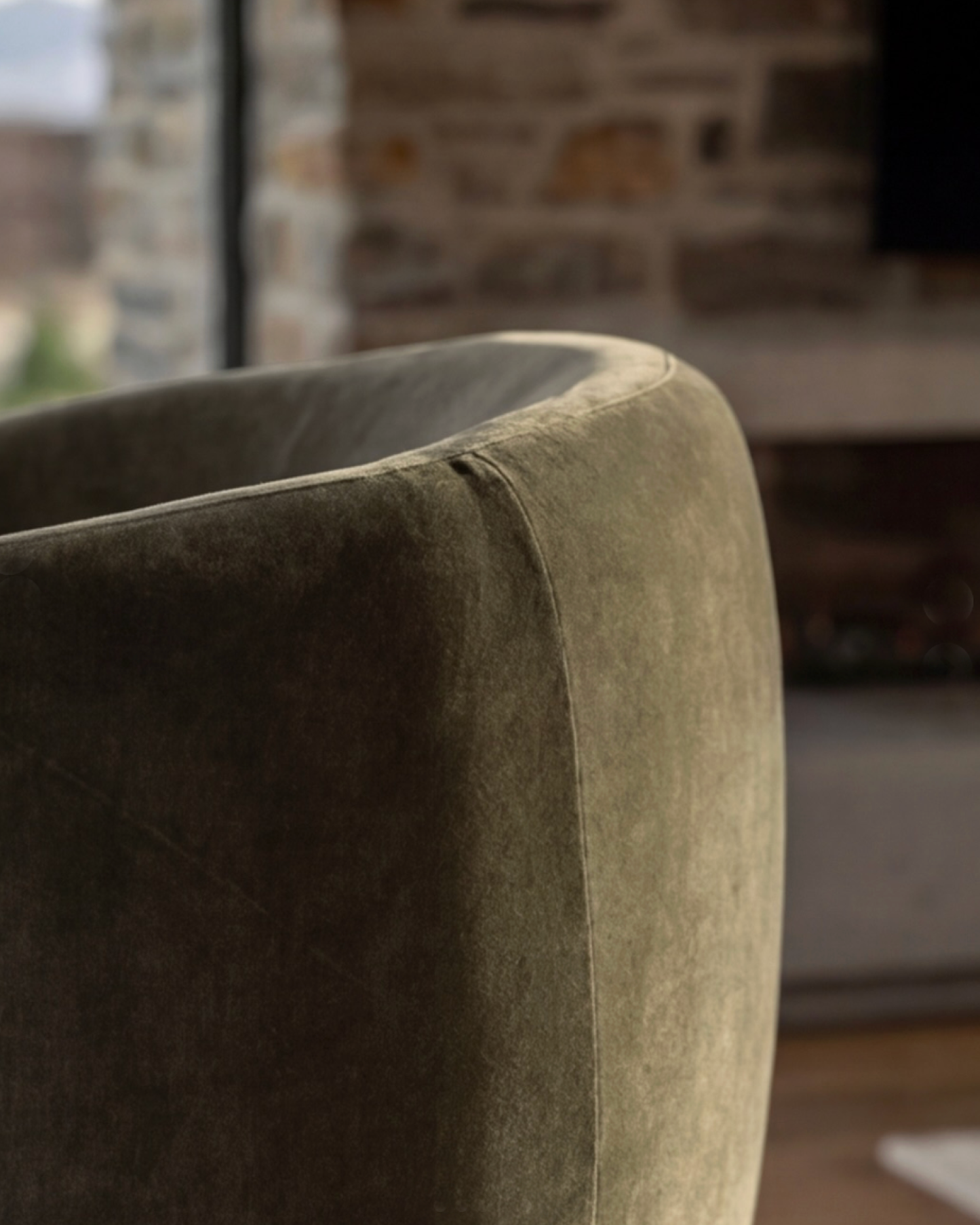 Maxwell swivel chair moss