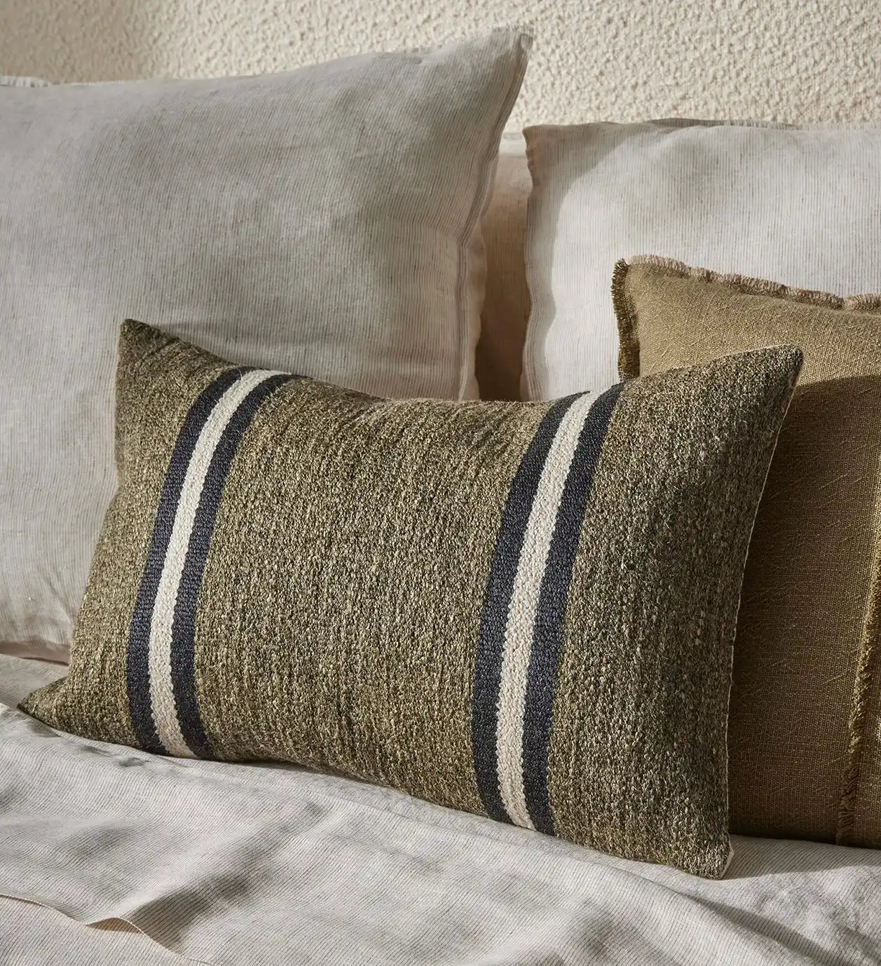 Mila textured cushion cover 40 x 60cm forest