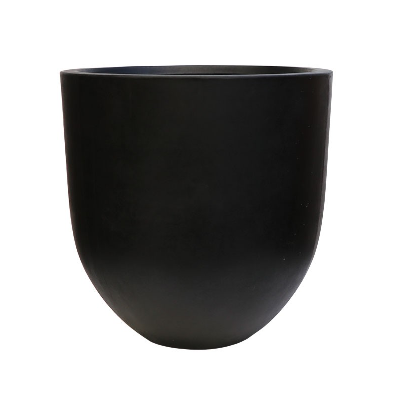 Mohaka large concrete planter black