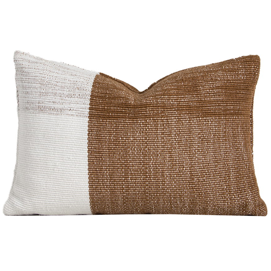 Outdoor Finn cushion 40 x 60cm tobacco