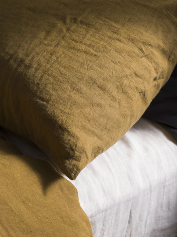 Pair of linen pillowcases ochre