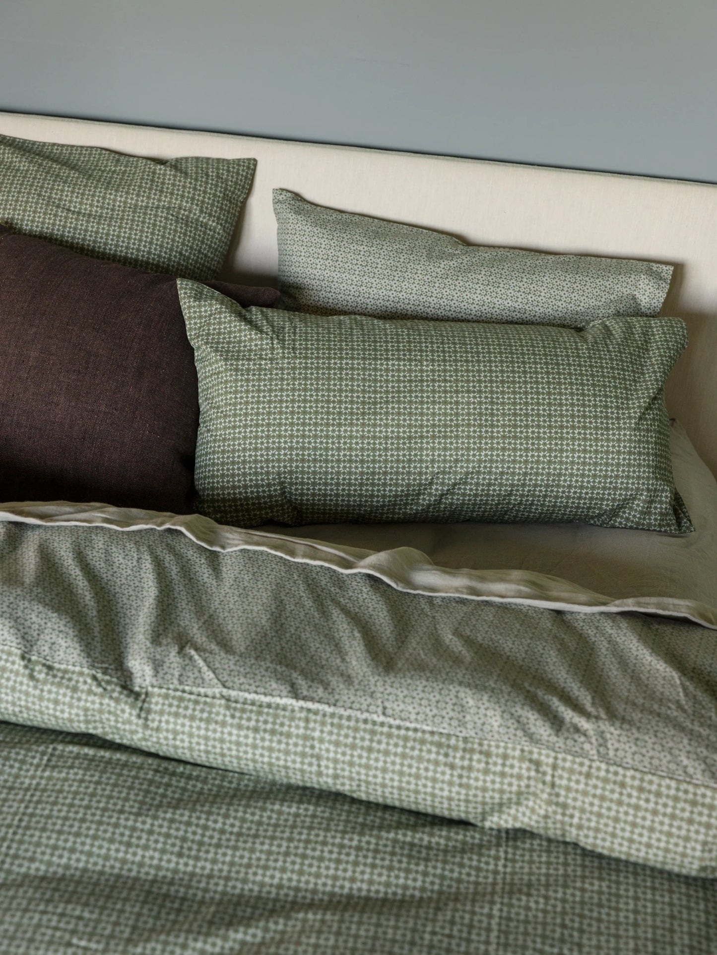 Porto reversible organic cotton duvet cover kale & shadow
