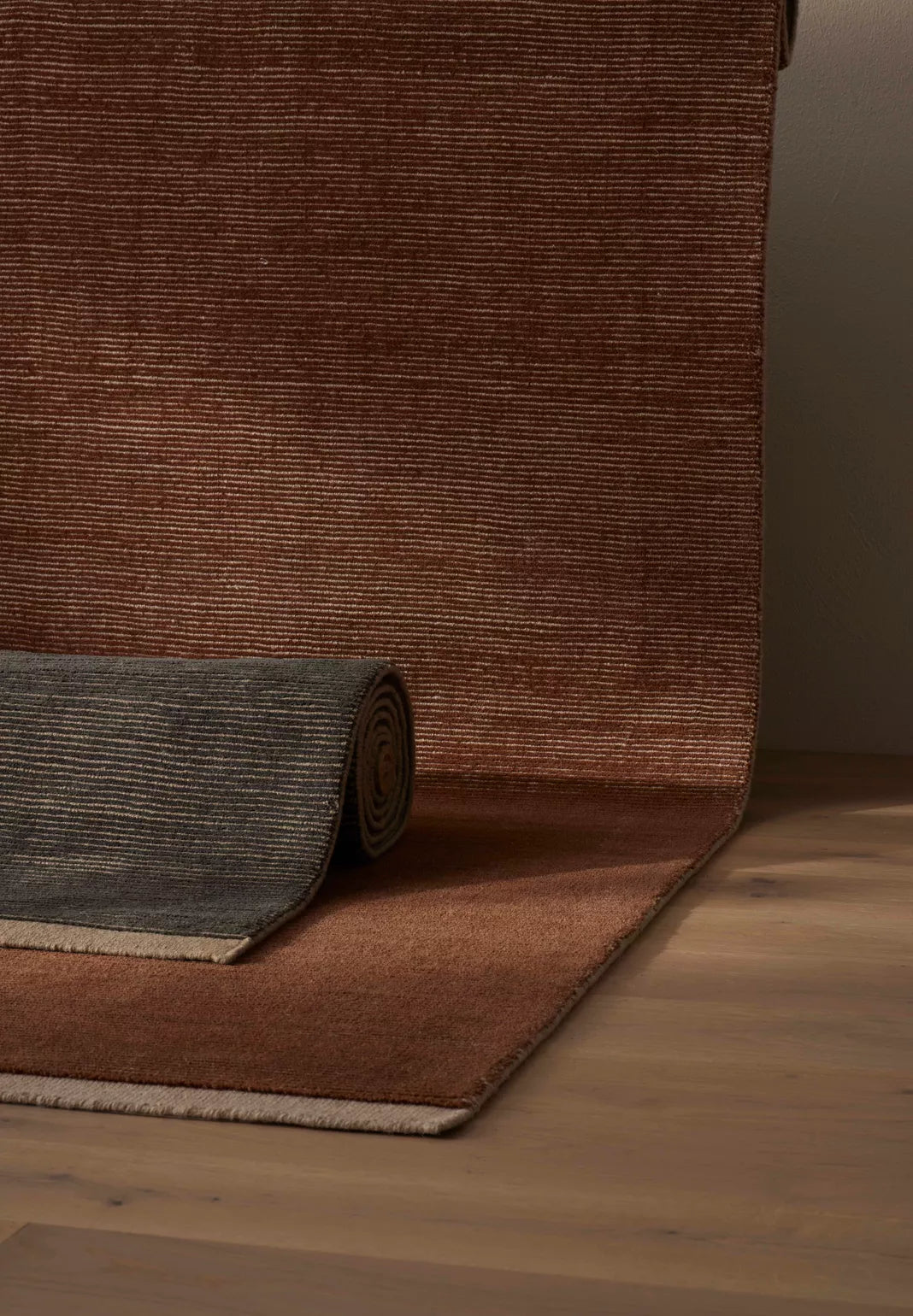 Remo NZ wool rug amber