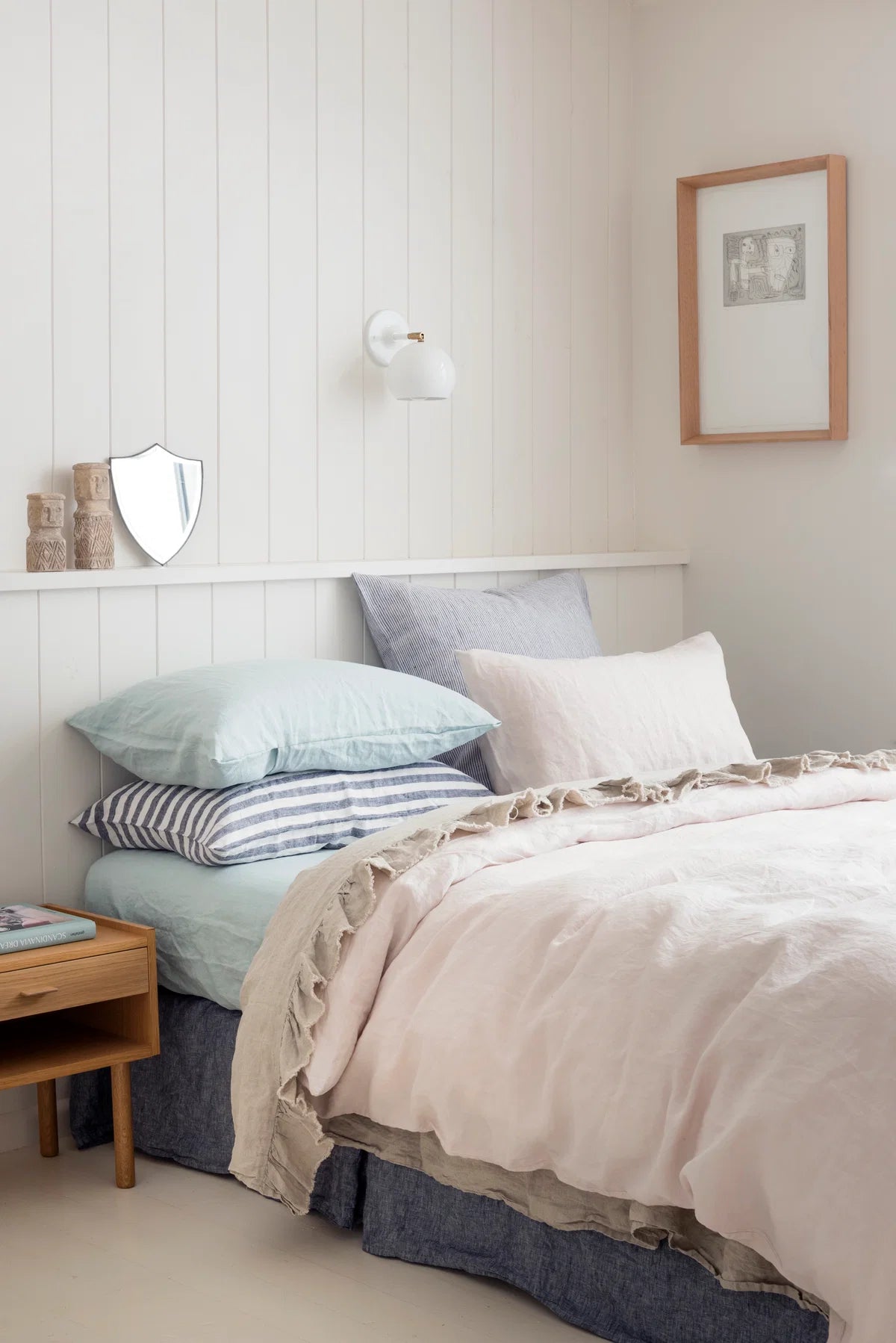 SOW linen flat sheet with ruffle natural