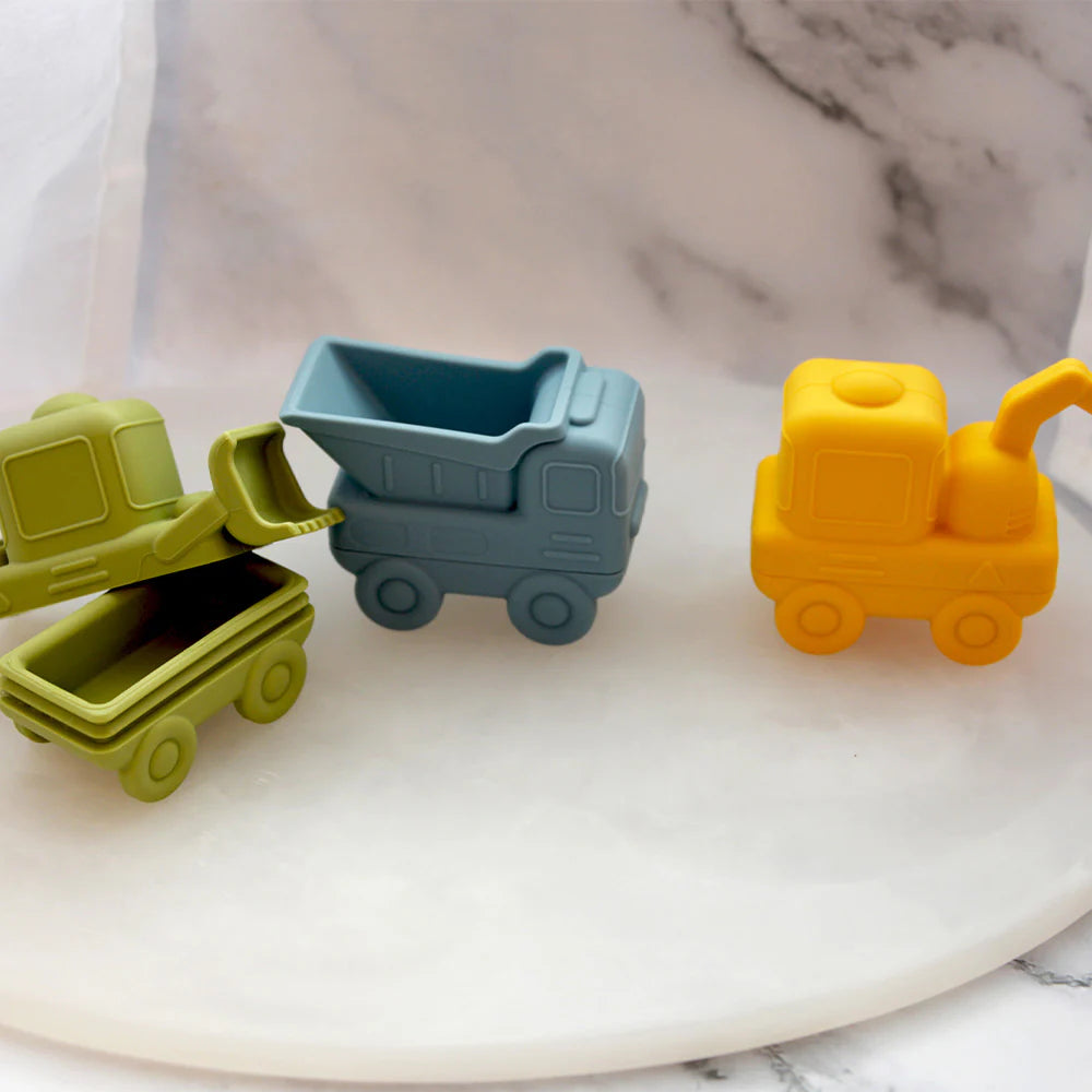 Squeezy trucks bath toy set of 3