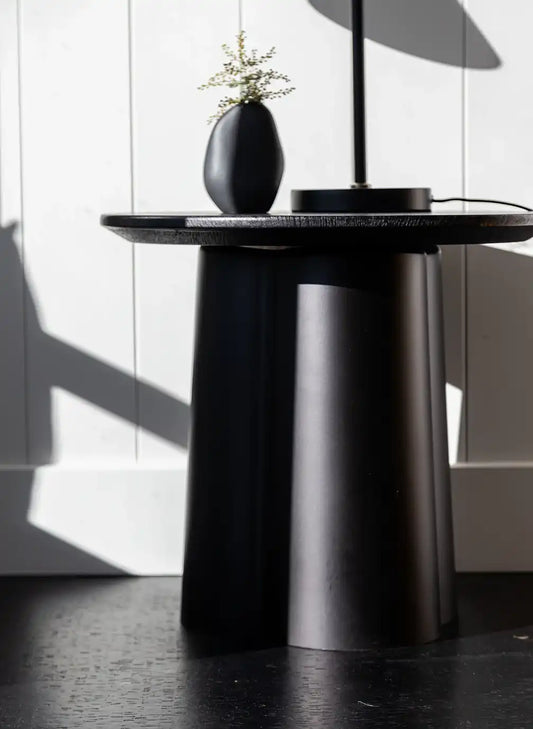 Stuart round side table black