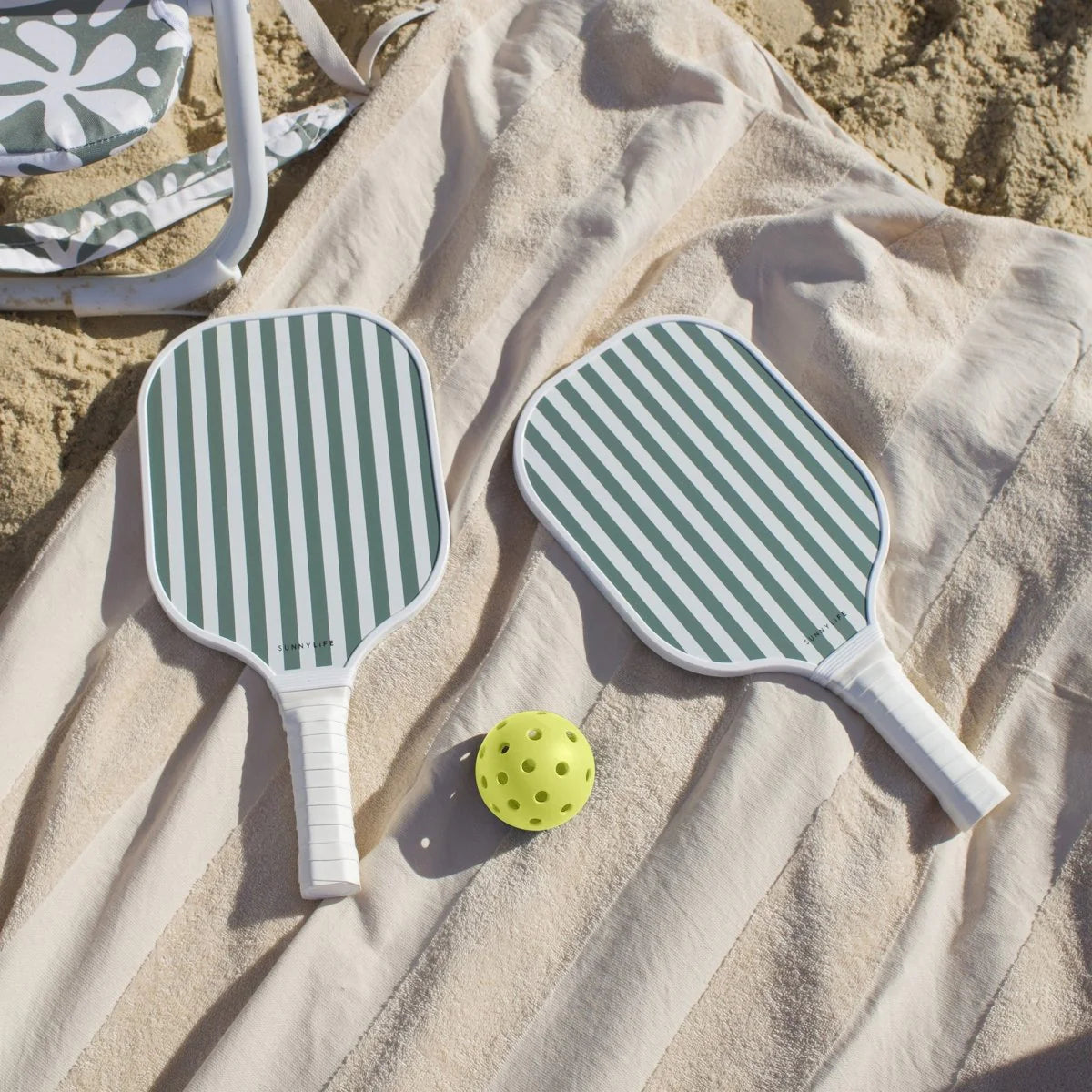 SunnyLife pickleball set