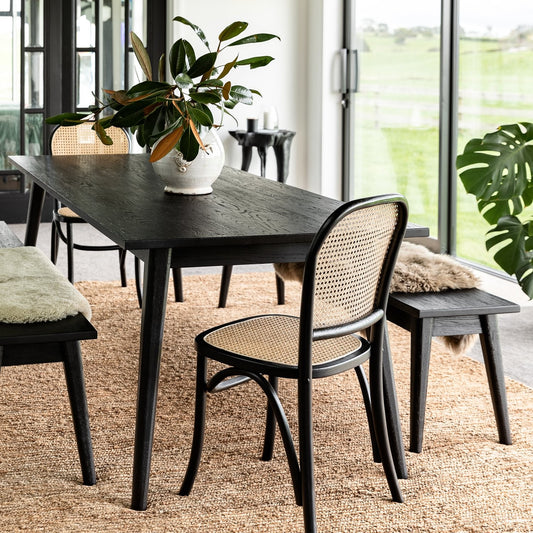 Venetto oak dining table black