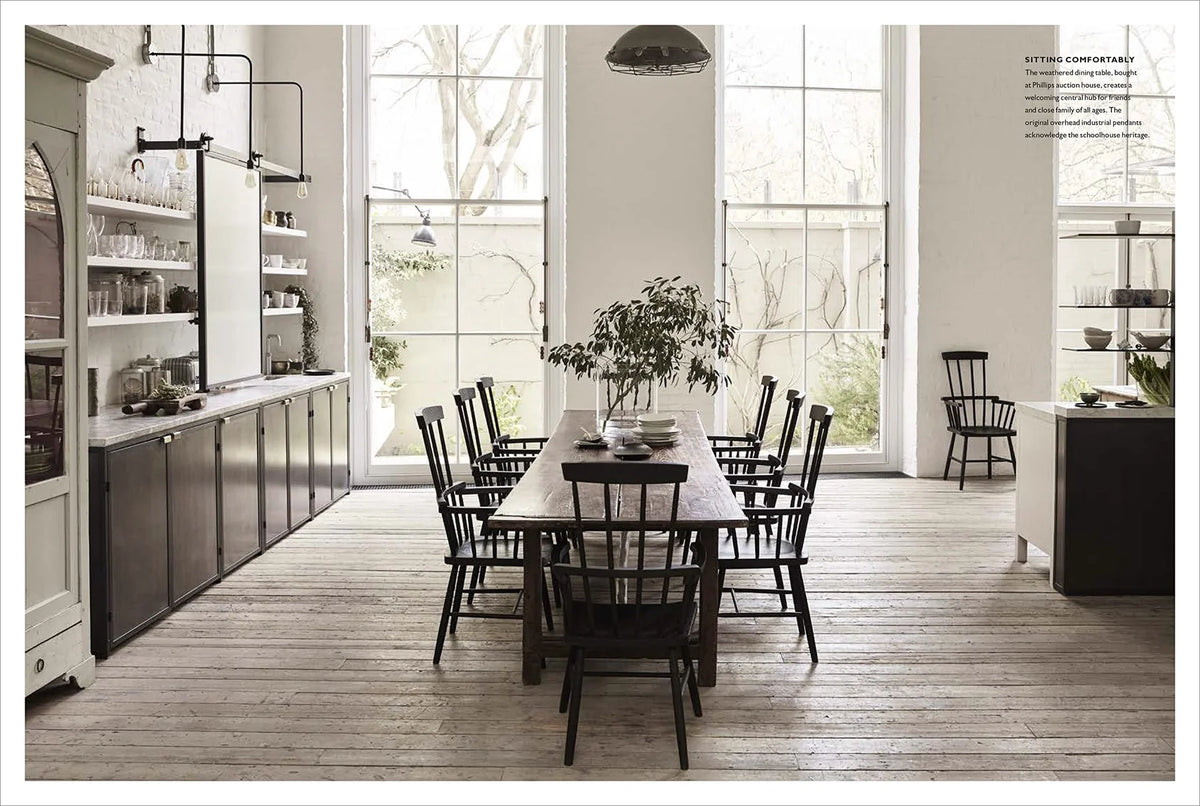White Company The Art of Living with White book