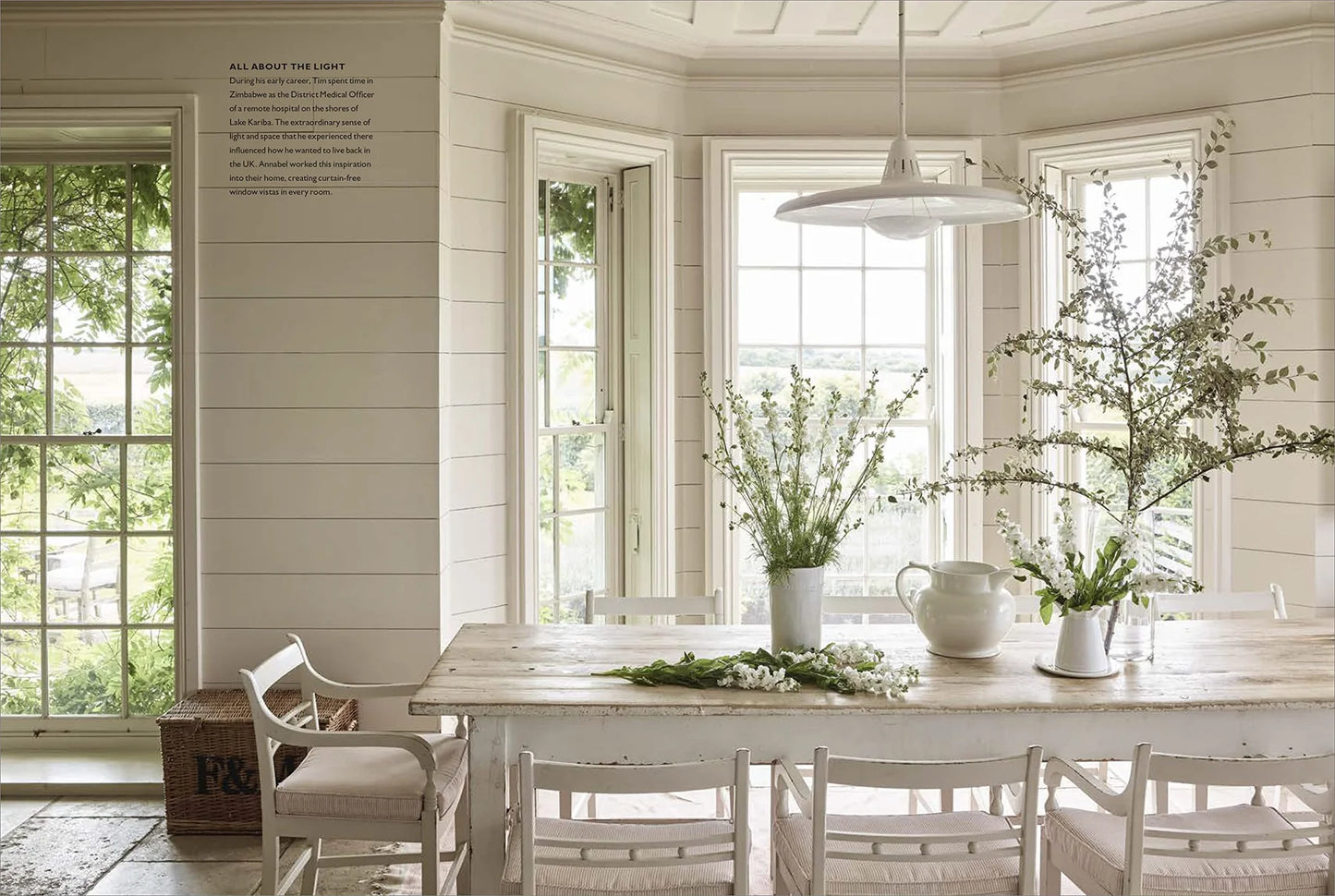 White Company The Art of Living with White book