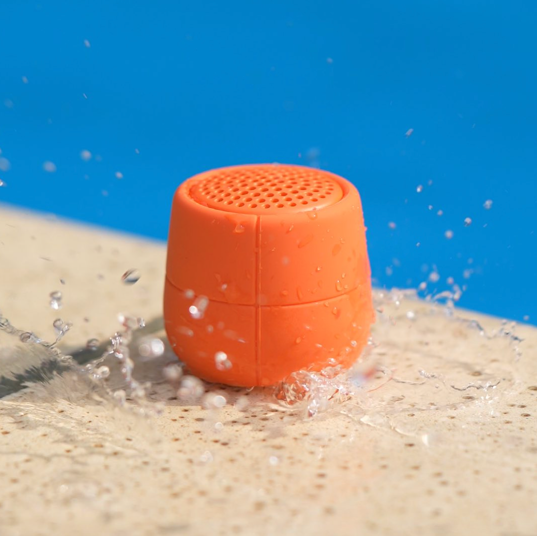 Lexon Mino X floating speaker orange