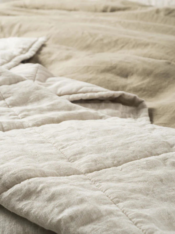 Chambray linen quilt oatmeal