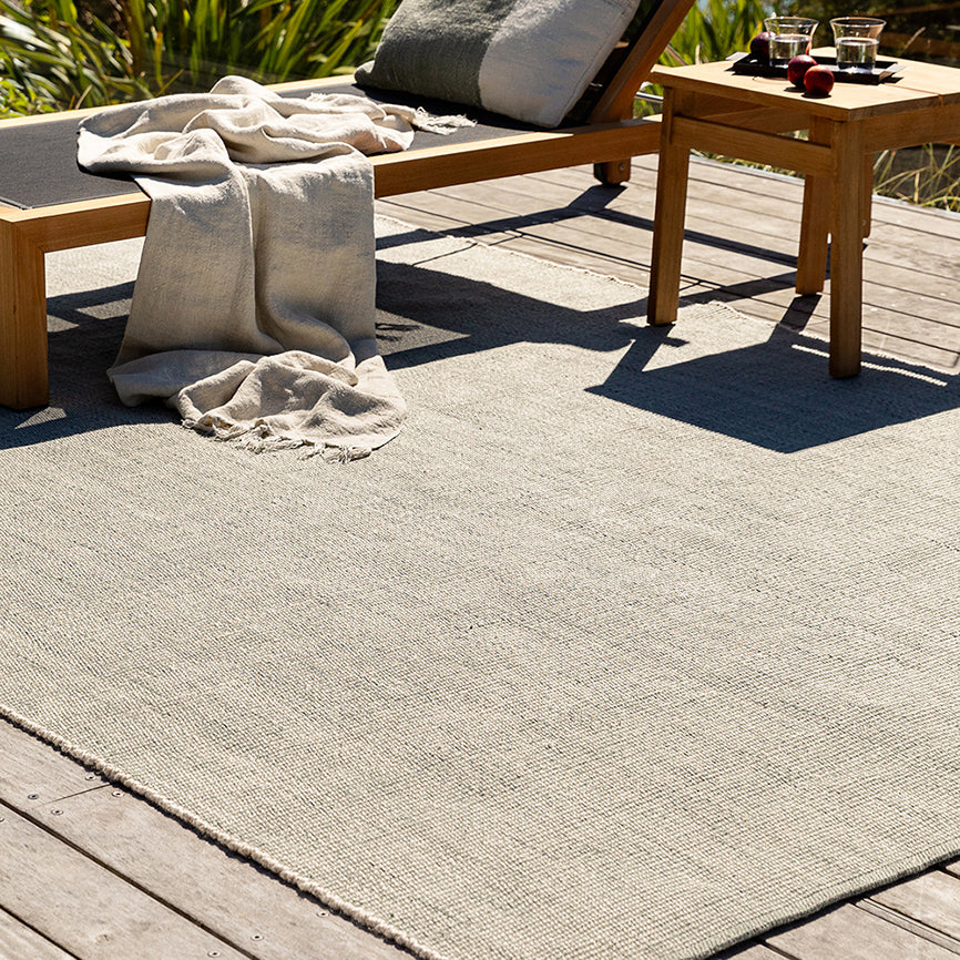 Lonsdale outdoor floor rug eucalyptus