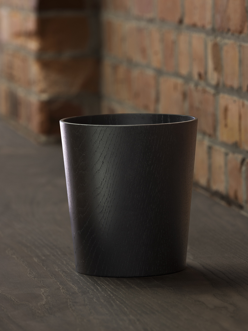 Oak veneer rubbish bin 30cm black