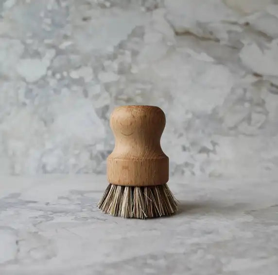 Beechwood pot brush