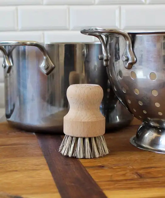 Beechwood pot brush