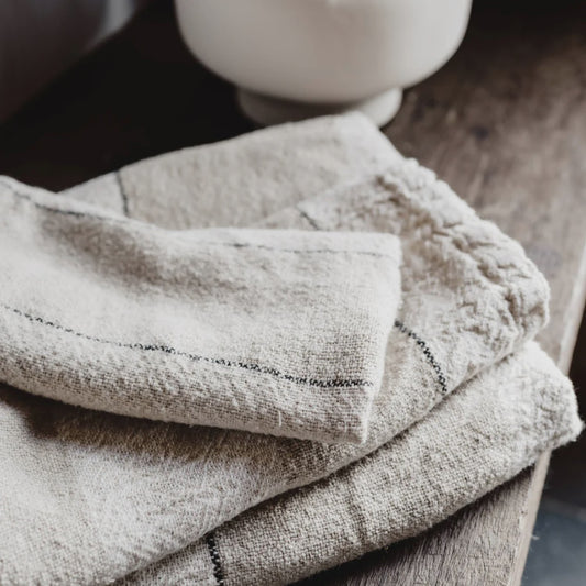 Retreat linen blend hand towel