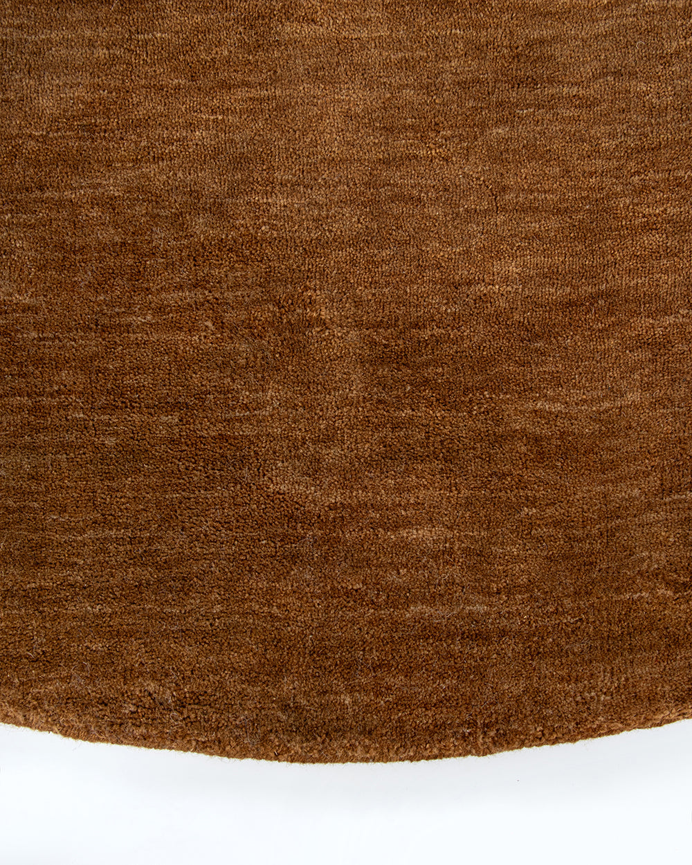 Sandringham round wool rug pecan 250cm