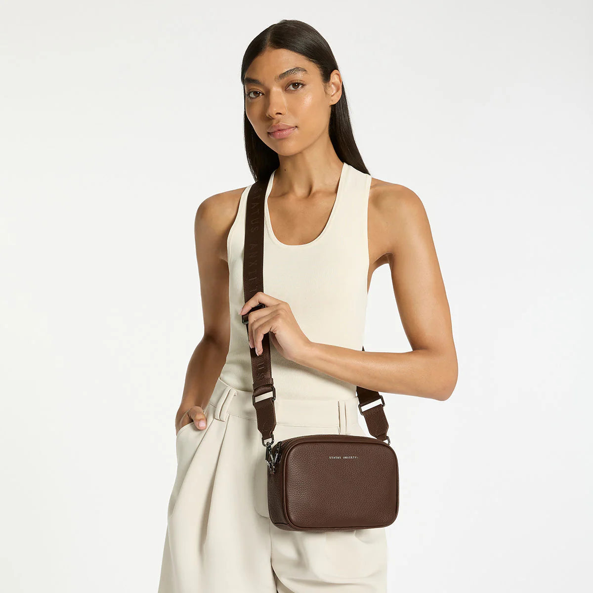 Status Anxiety plunder leather bag with dual straps cocoa