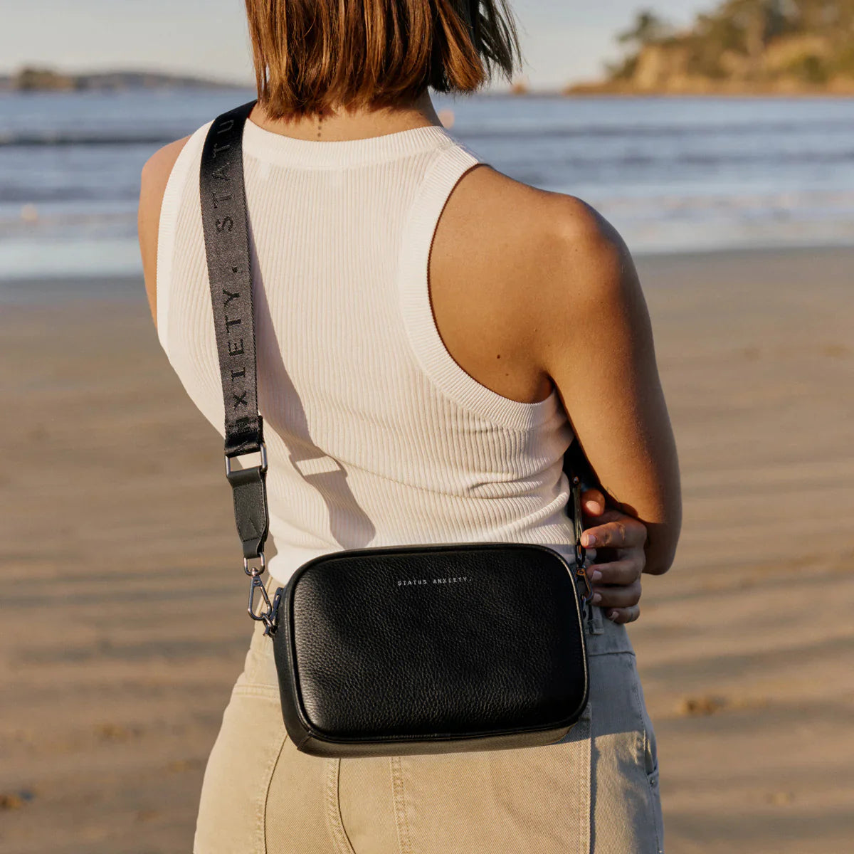 Status Anxiety plunder leather bag with dual straps black