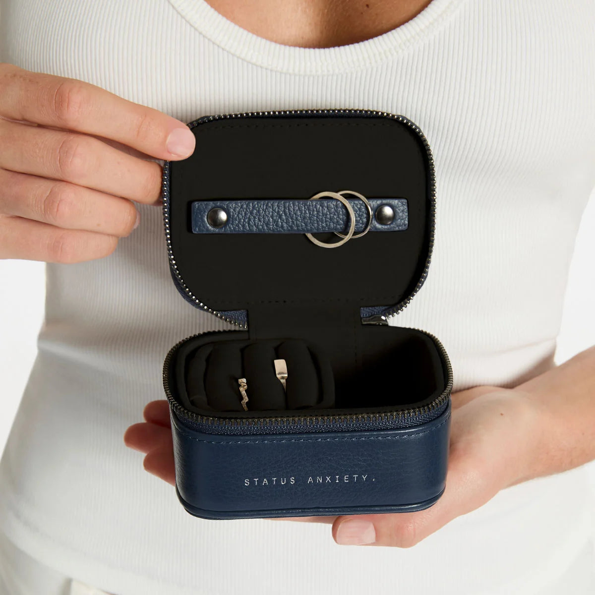 Heartbreaker leather jewellery box 10cm midnight blue