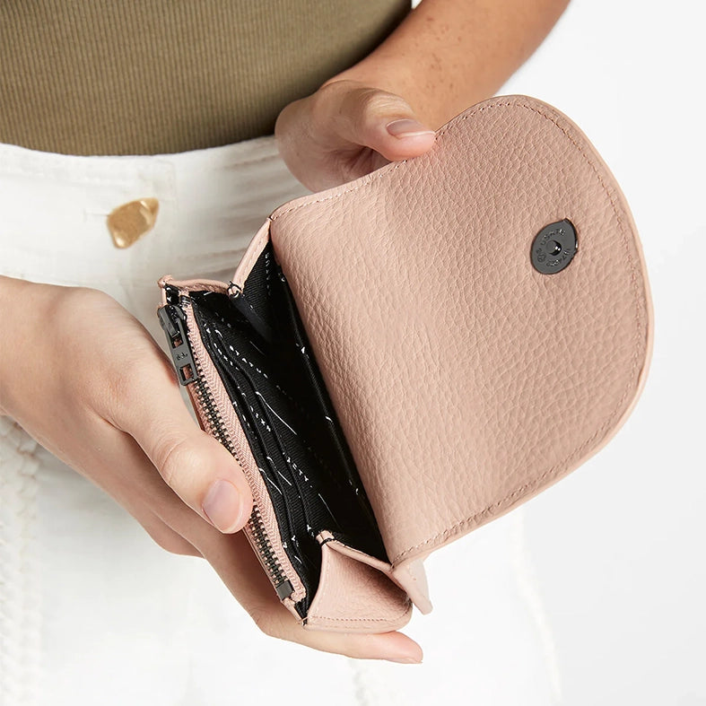 Us for now wallet dusty pink