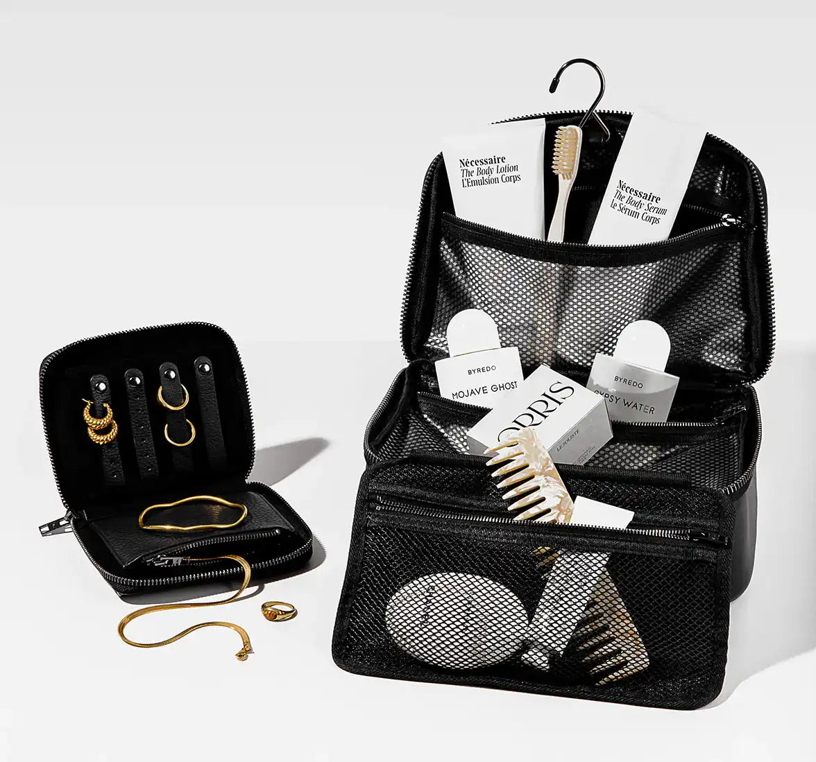 Farther Away leather toiletry bag black